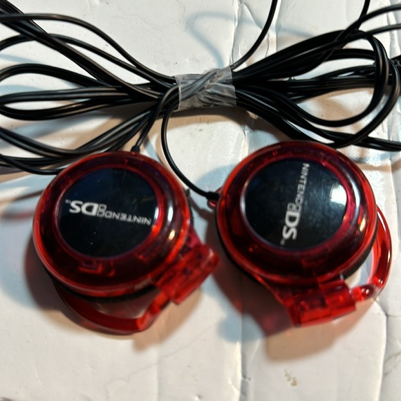 Genuine Nintendo DS DS DSi Headphones Ear Hook Clip On Earphones Headphones *Red - Picture 2 of 4